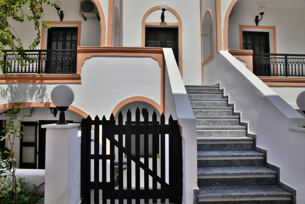 Hotel Koralli Kamari  Ngoại thất bức ảnh