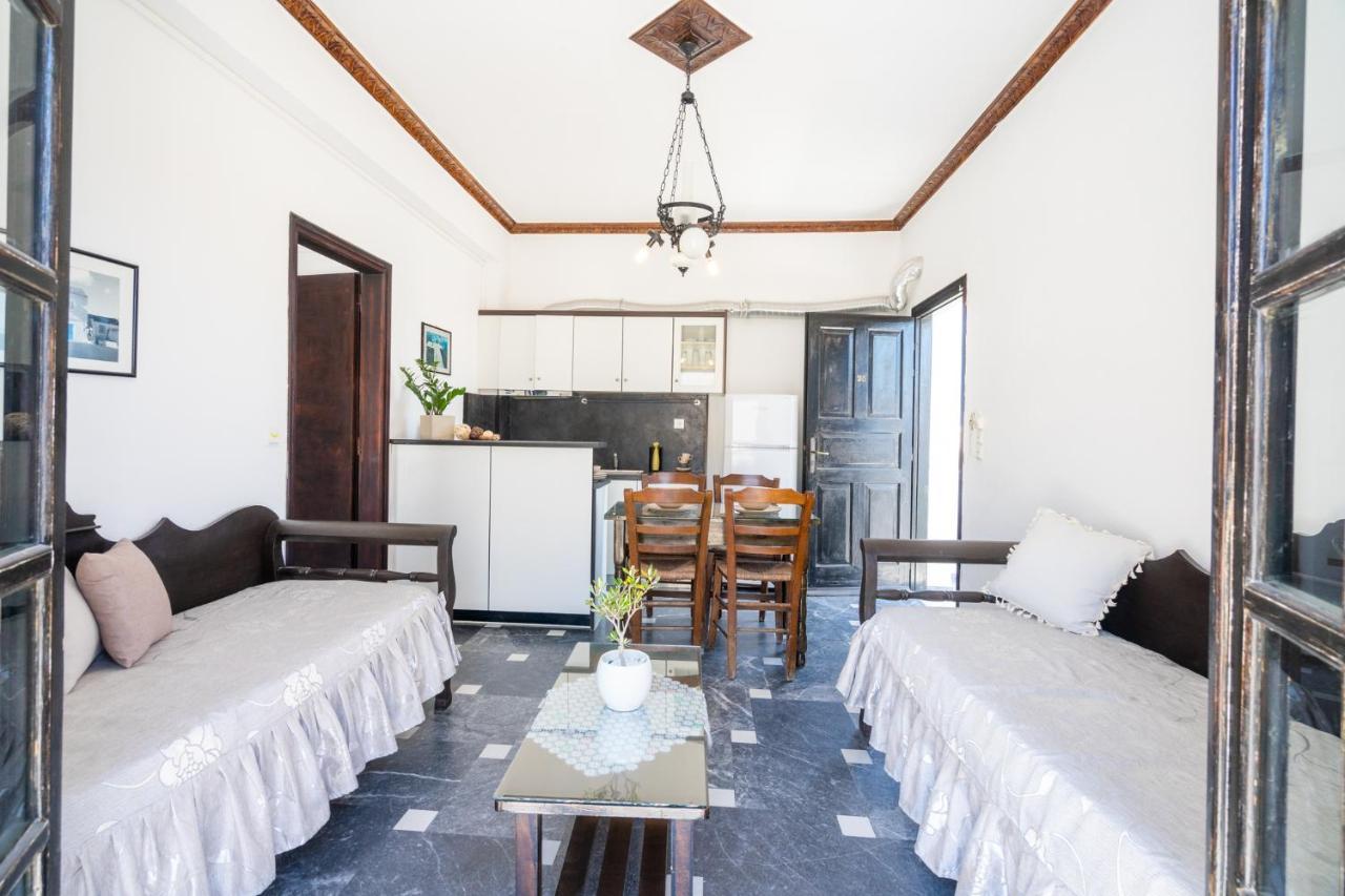 Hotel Koralli Kamari  Ngoại thất bức ảnh