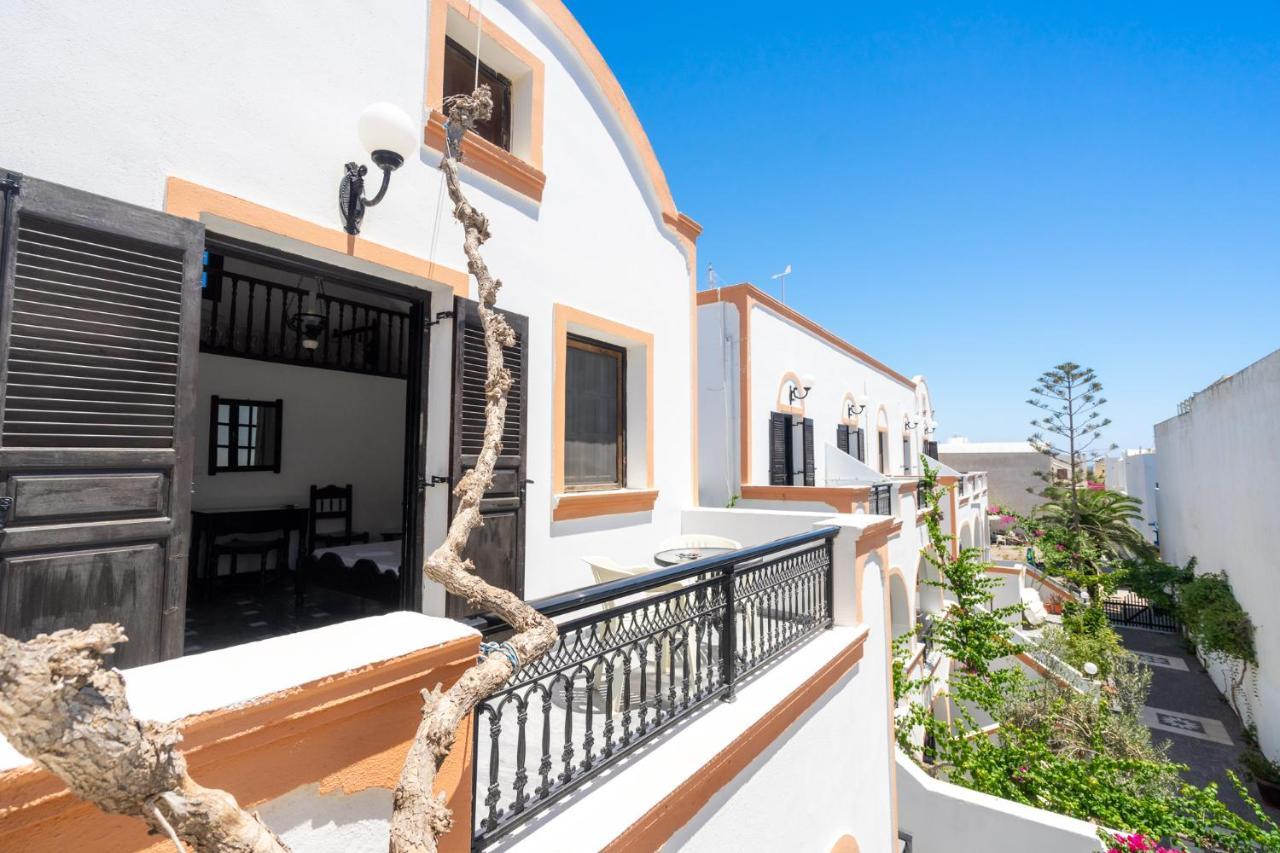 Hotel Koralli Kamari  Ngoại thất bức ảnh