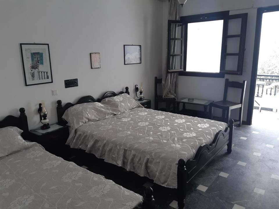 Hotel Koralli Kamari  Ngoại thất bức ảnh