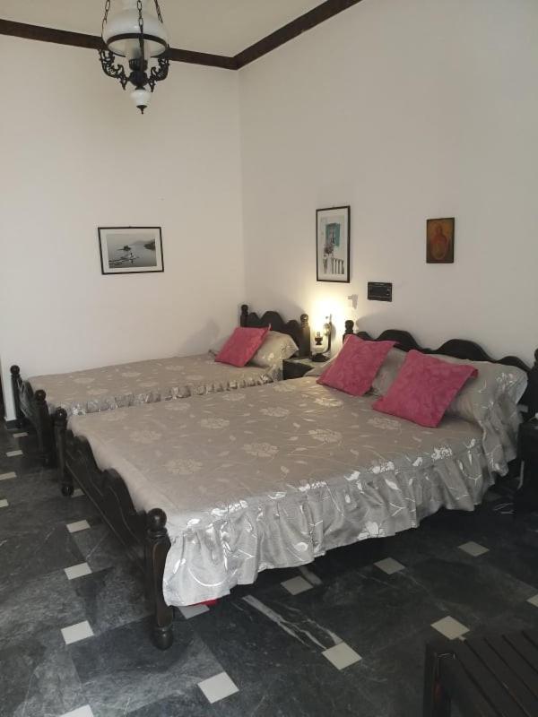Hotel Koralli Kamari  Ngoại thất bức ảnh