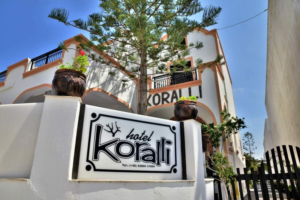 Hotel Koralli Kamari  Ngoại thất bức ảnh